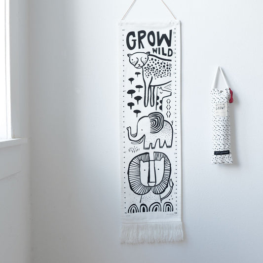 Black & White Canvas Growth Chart, Safari